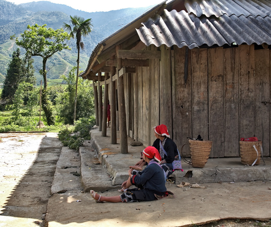 Black Hmong People