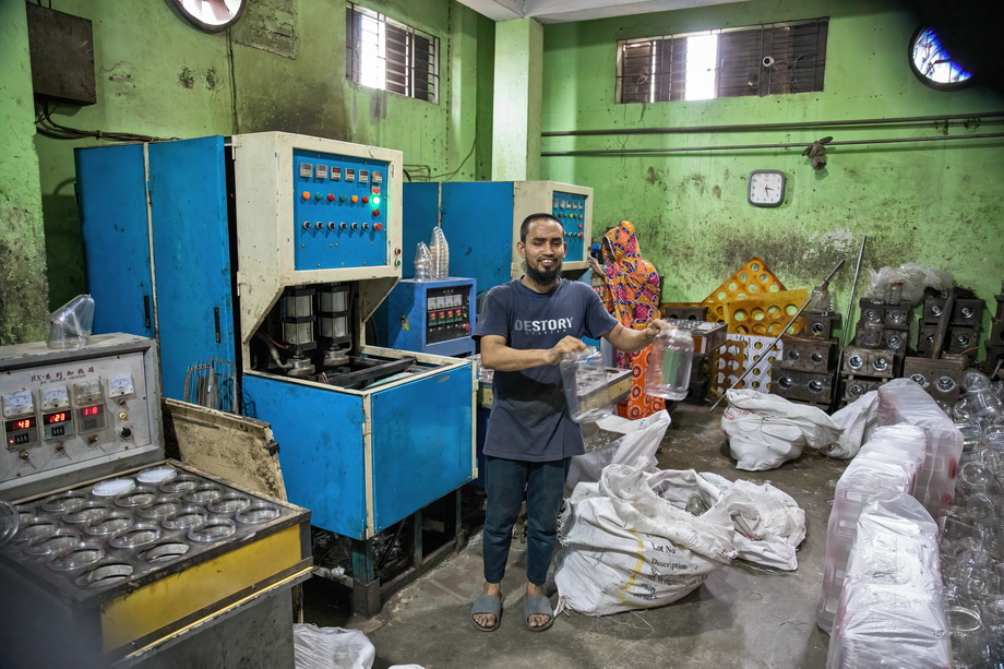 Dhaka Recycling